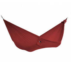 Tuva Ticket To The Moon Compact Hammock fotogrāfija uz balta fona — viegla un izturīga ceļojumu šūpuļtīkls ar iekļautiem nerūsējošā tērauda āķiem un glabāšanas maisiņu
